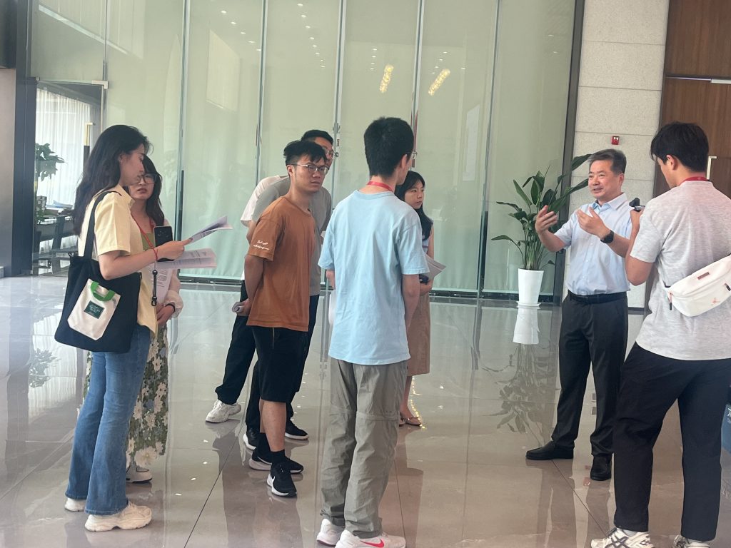 北京大学“力行计划”博士团队赴保兴医药健康产业园考察交流，探索产教融合新蓝图！